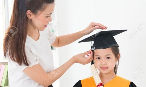 Nhờ các “mẹ hổ” mà học sinh châu Á luôn vượt trội ở Mỹ